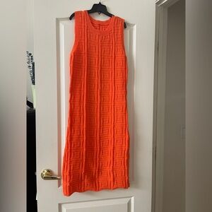 Sleeveless knitted orange tank dress